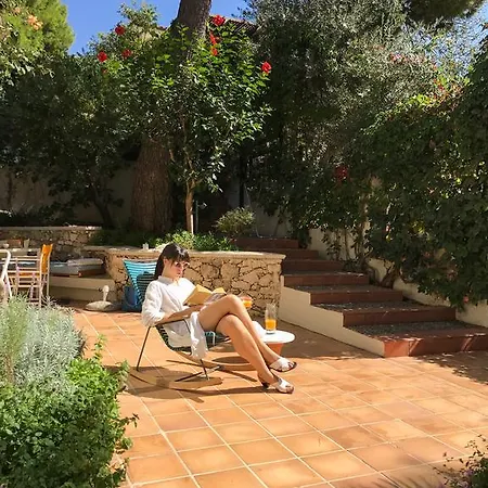 Apartman Pefki Hriszí Aktí Haniá