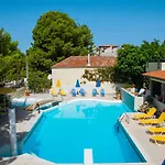 Appartement Pefki *