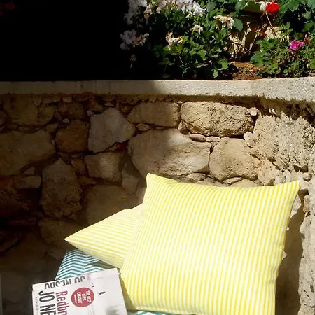 アパート Pefki ハニア